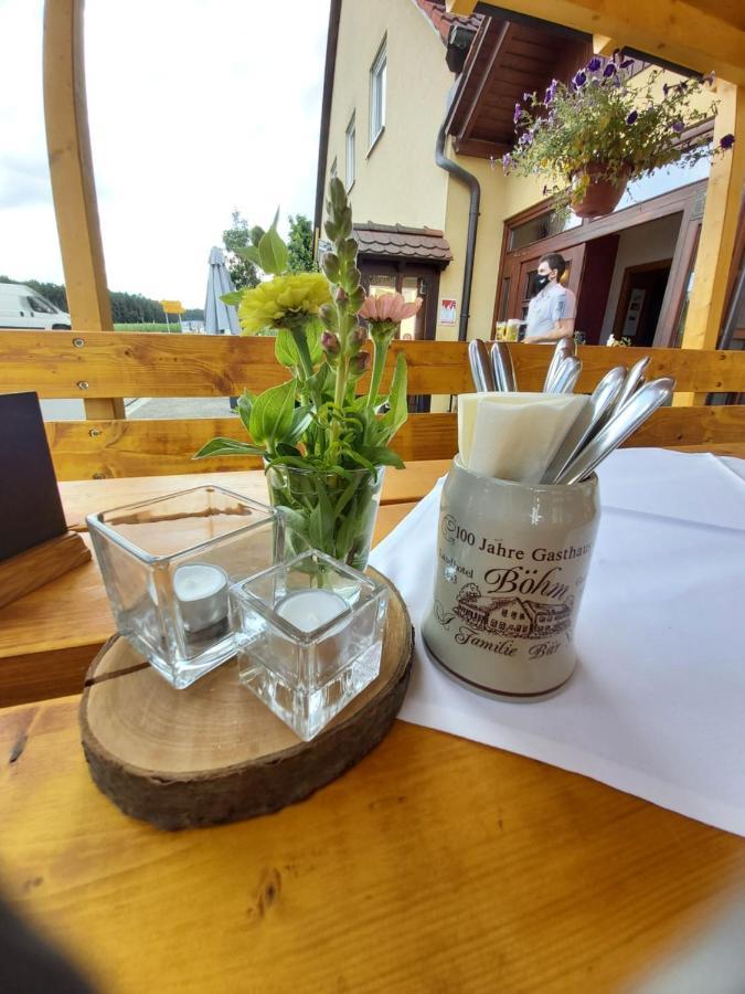 Landhotel Zum Boehm Roth  Dış mekan fotoğraf